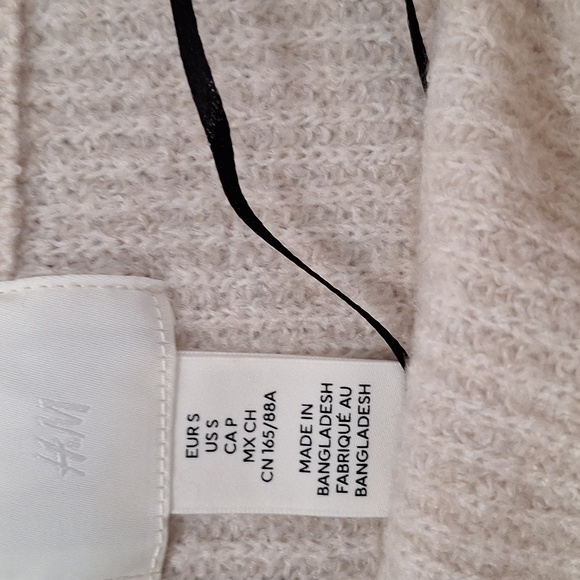 [S/M] H & M big cowlneck or off shoulder - Picture 2 of 6